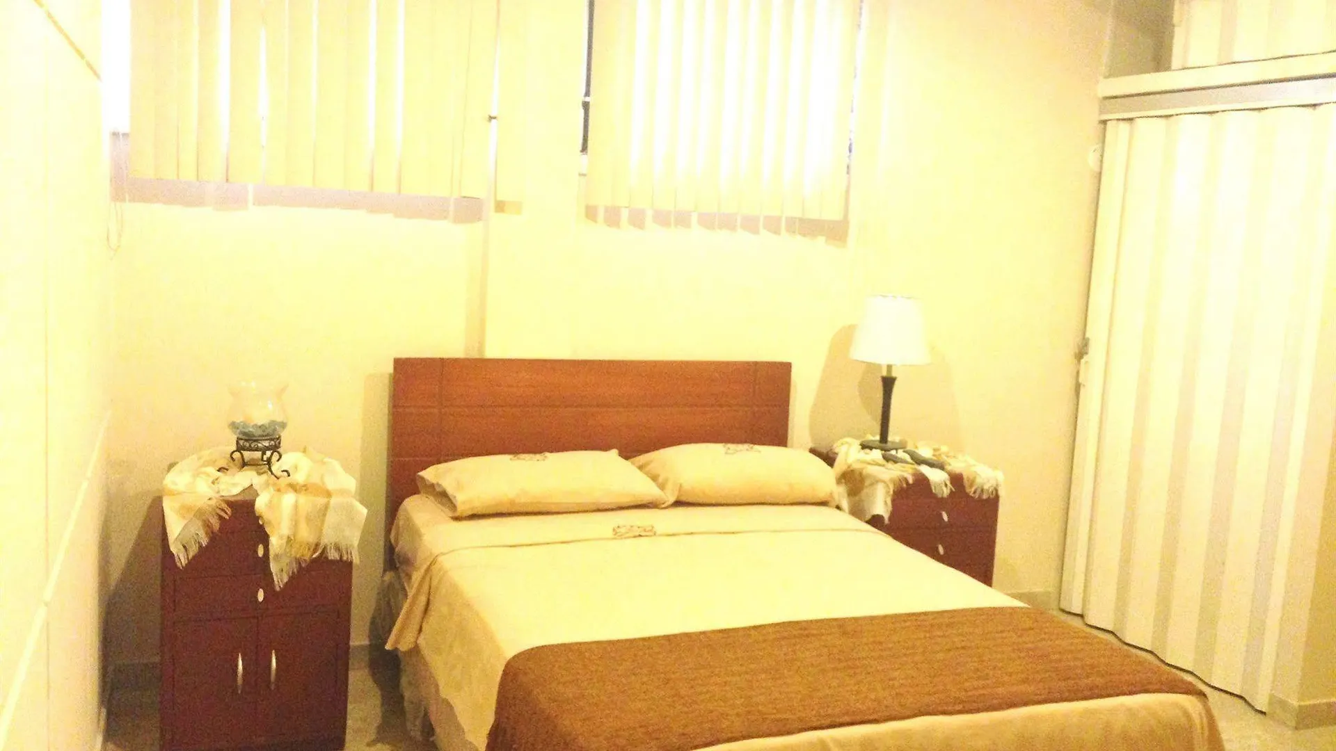 El Patio Suites II Guayaquil Apartment